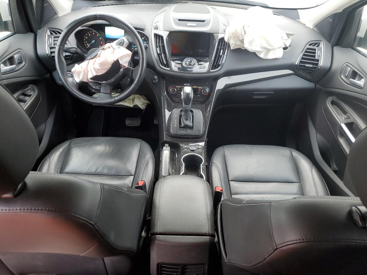 2016 Ford Escape Titanium VIN: 1FMCU0JX2GUB21978 Lot: 92039825