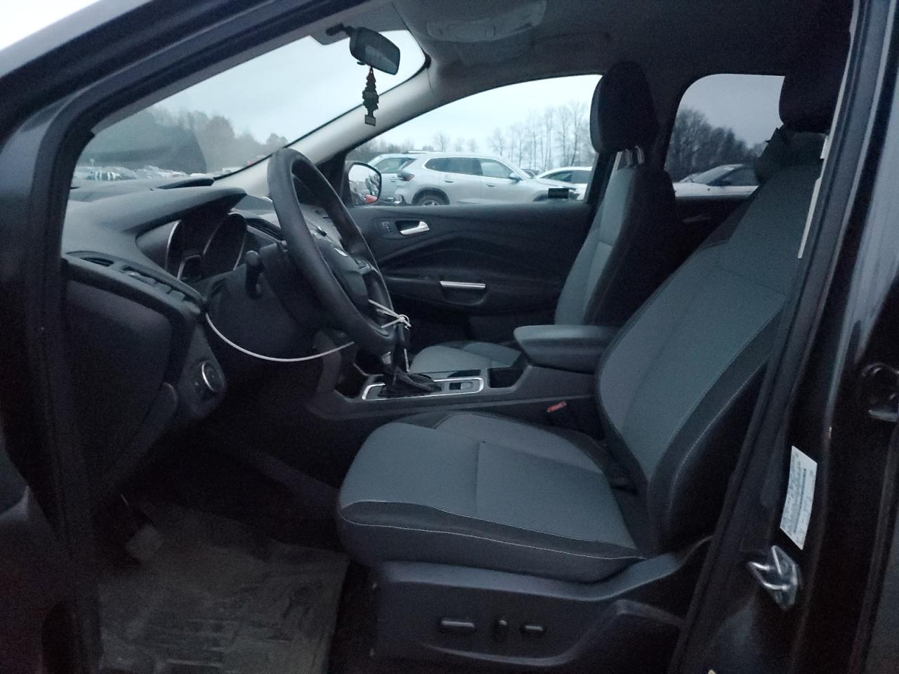 2017 Ford Escape Se VIN: 1FMCU9GD3HUE83675 Lot: 92146835