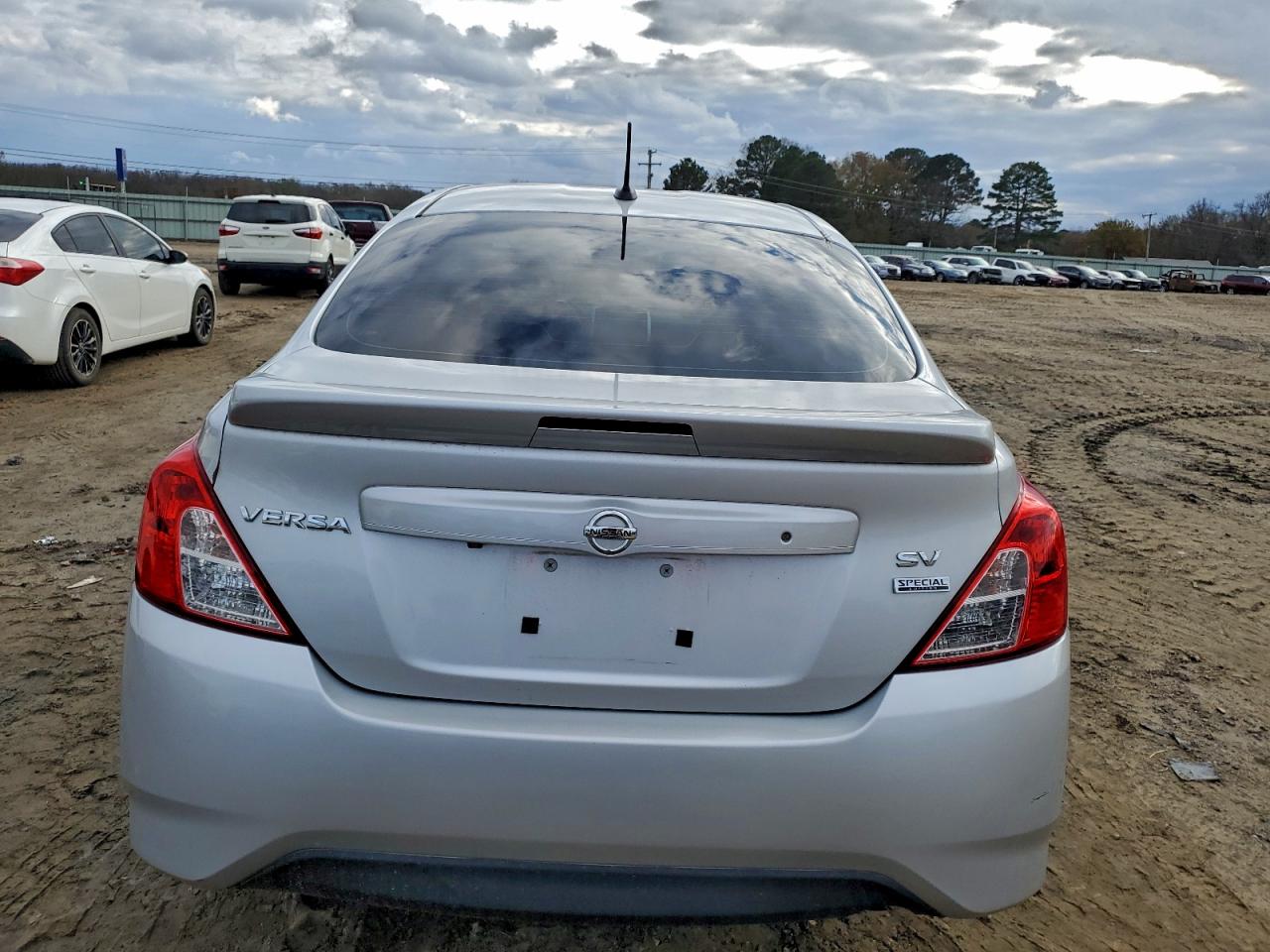 2017 Nissan Versa S VIN: 3N1CN7AP8HL851760 Lot: 94185045