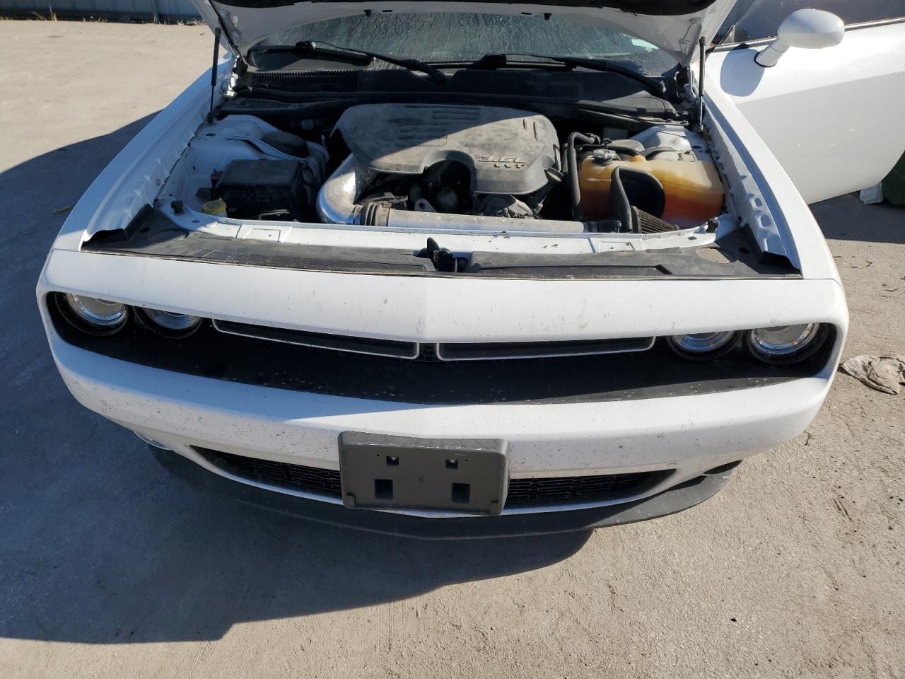 2018 Dodge Challenger Sxt VIN: 2C3CDZAG9JH242675 Lot: 92705155