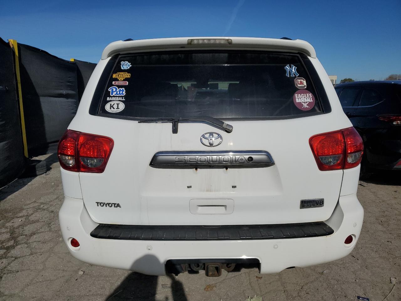 2008 Toyota Sequoia Limited VIN: 5TDBY68A28S005050 Lot: 92501595