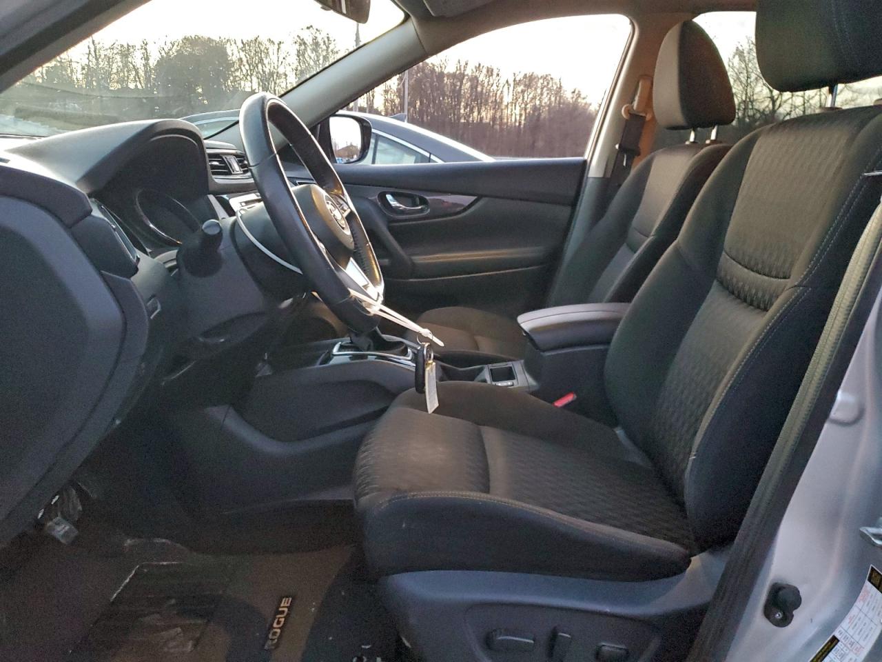 2017 Nissan Rogue S VIN: KNMAT2MV5HP512062 Lot: 93776455