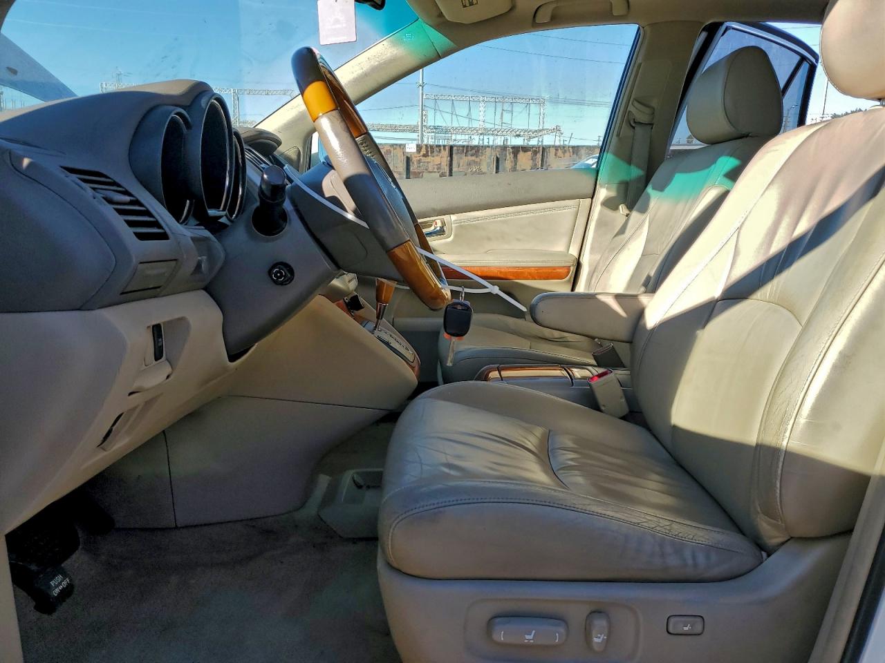 2004 Lexus Rx 330 VIN: JTJGA31U040026454 Lot: 94579035