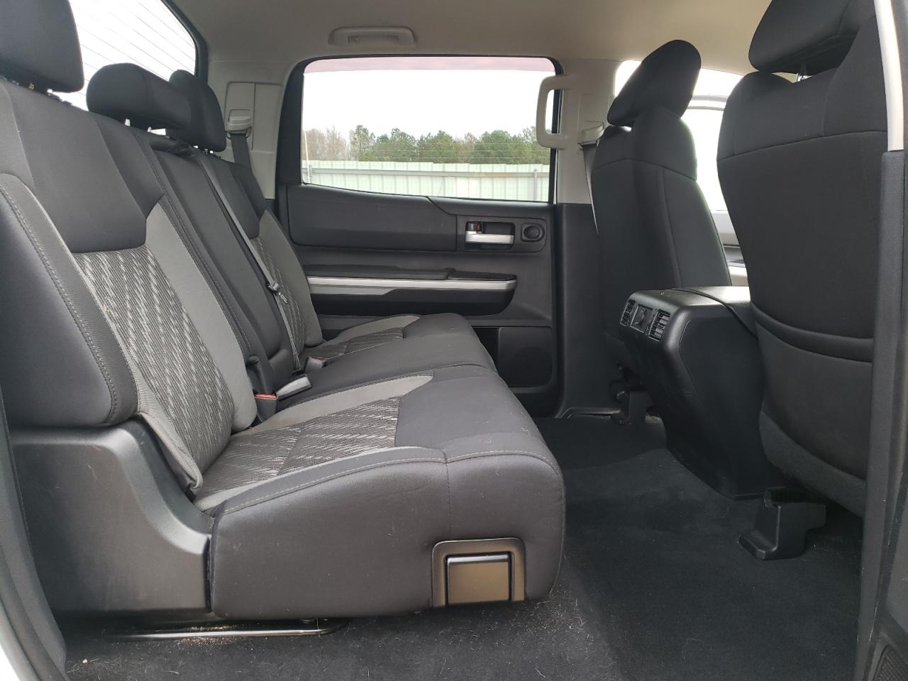 2019 Toyota Tundra Crewmax Sr5 VIN: 5TFDY5F15KX788663 Lot: 90087925