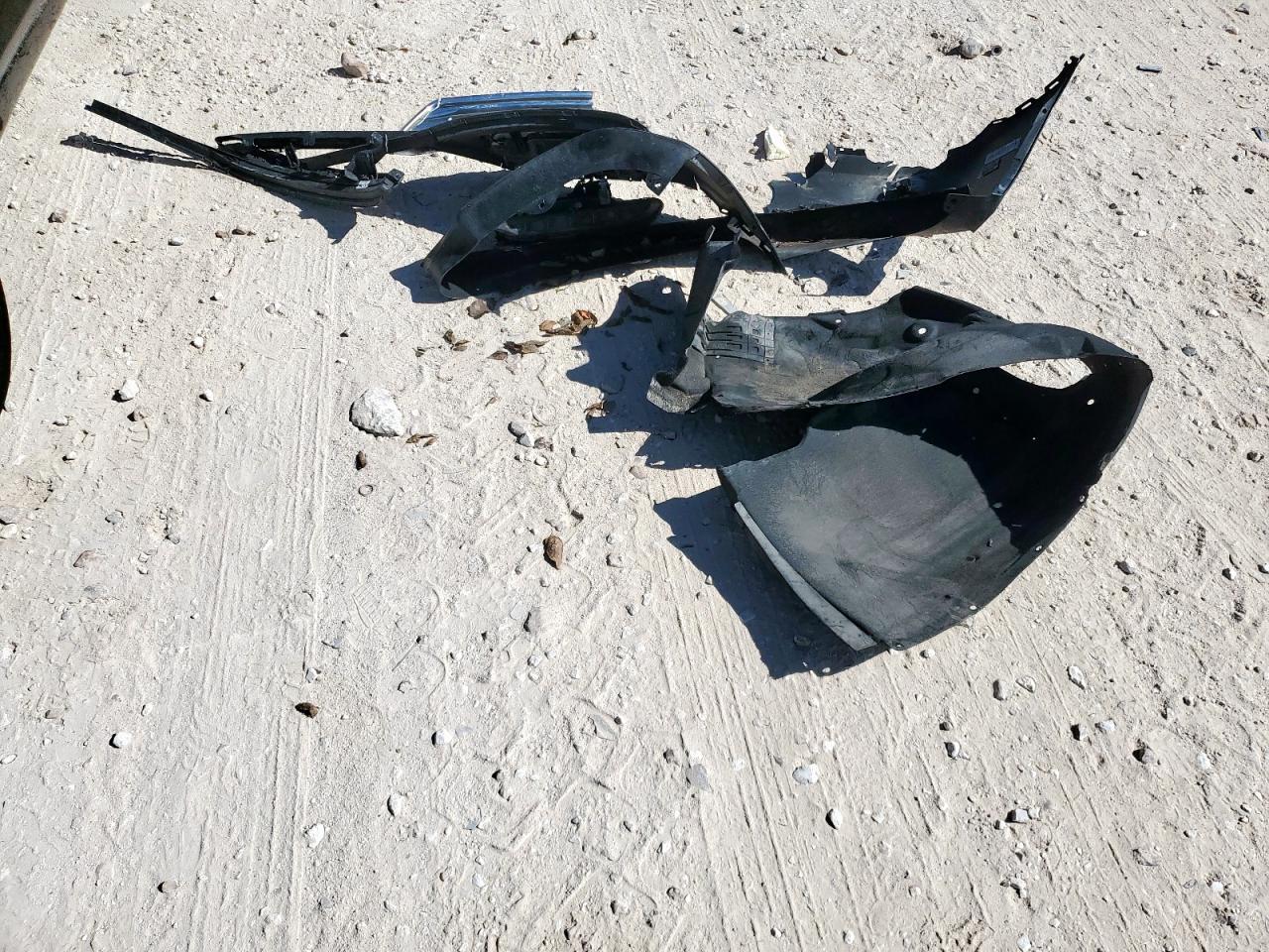 2017 Genesis G80 Base VIN: KMHGN4JE1HU170241 Lot: 92879745