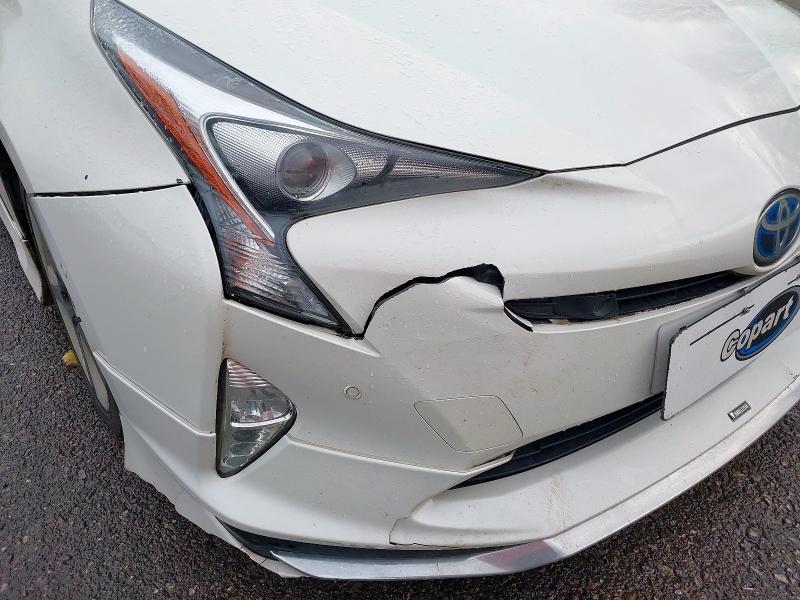 2016 TOYOTA PRIUS HYBRID 