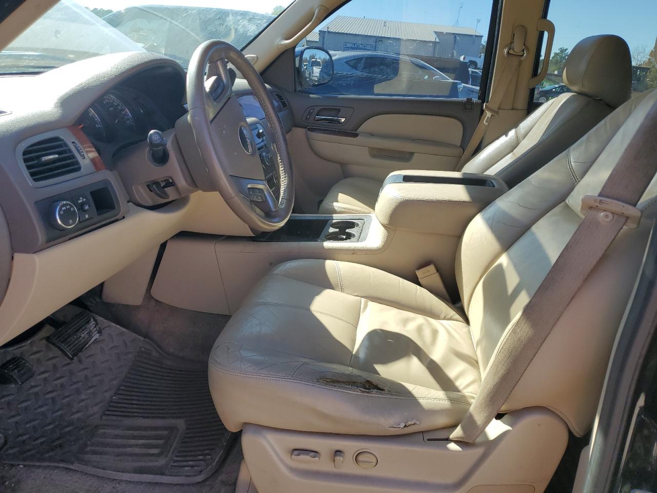 2011 GMC Yukon Xl C1500 Slt VIN: 1GKS1KE07BR310501 Lot: 90482575