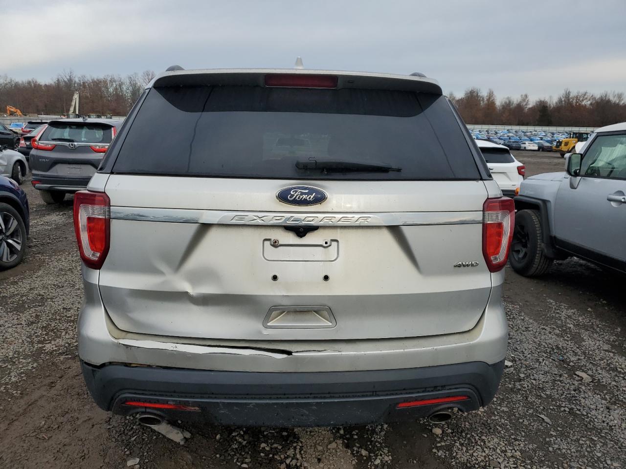 2017 Ford Explorer VIN: 1FM5K8B88HGC44043 Lot: 92895235