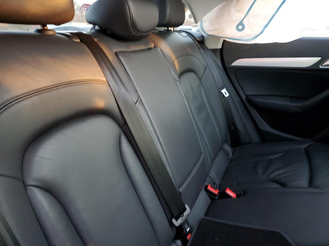 2015 Audi Q3 Premium Plus VIN: WA1EFCFS1FR005365 Lot: 92708605