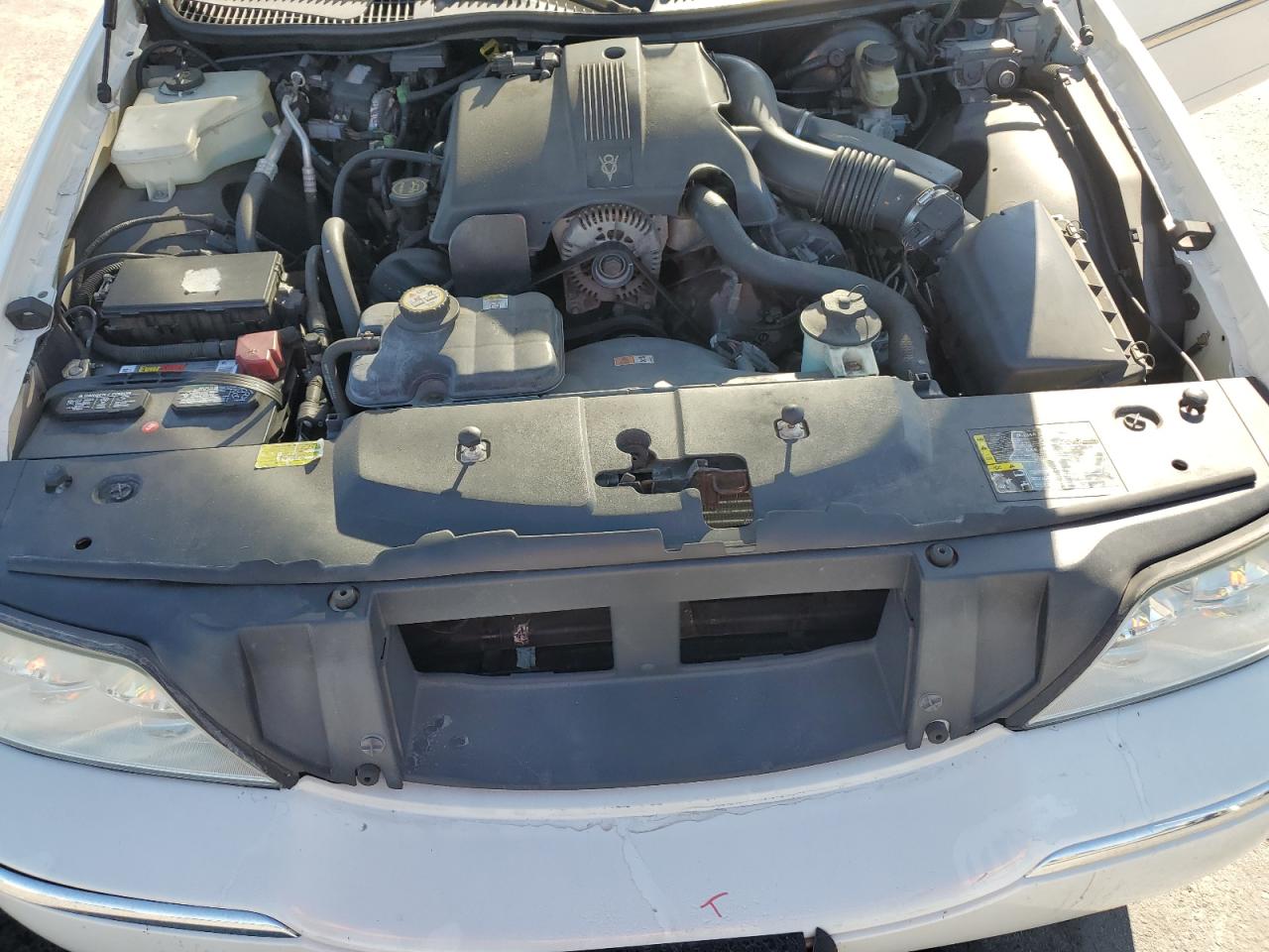 2003 Lincoln Town Car Cartier VIN: 1LNHM83W13Y610366 Lot: 93138225