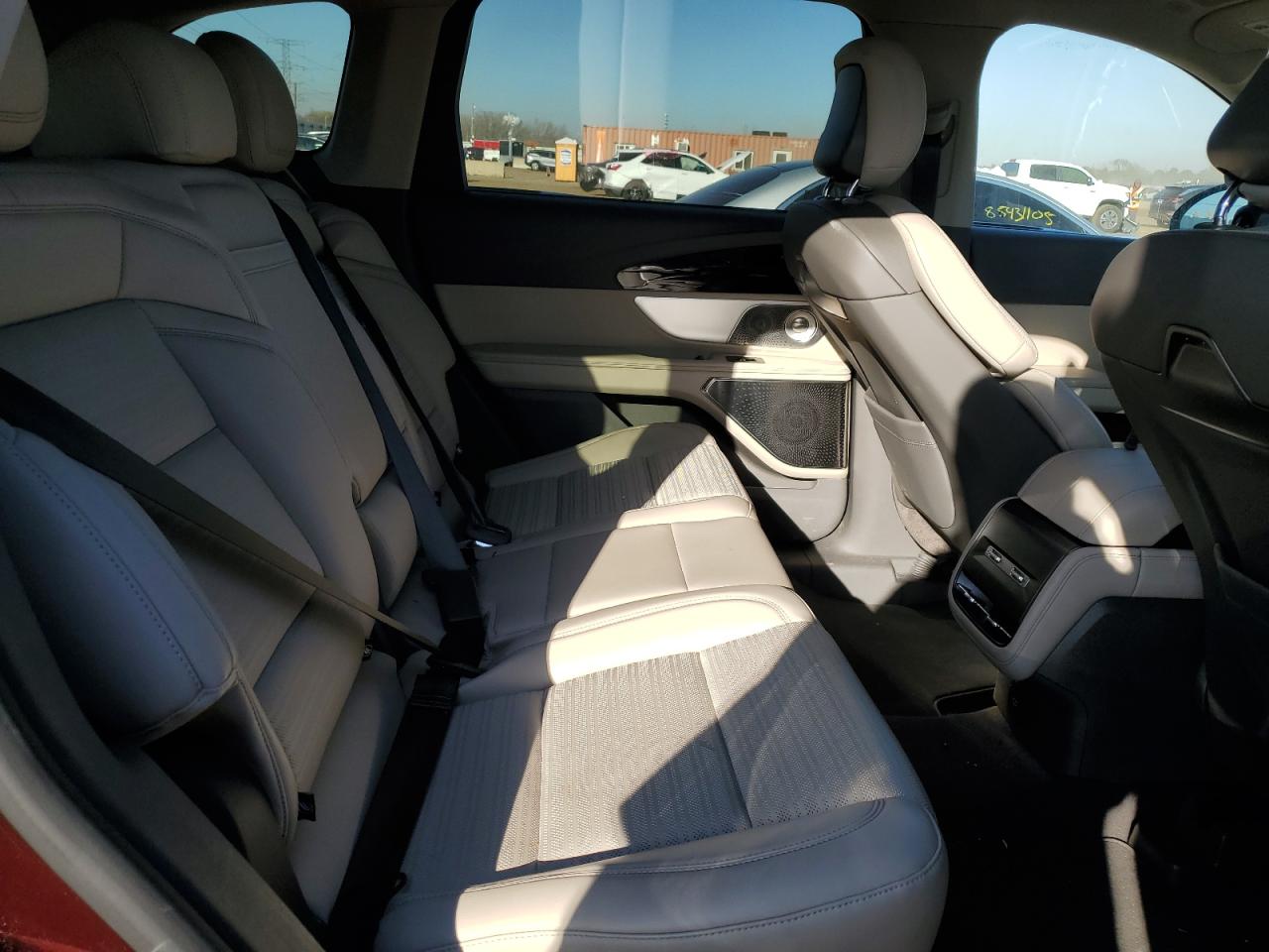 2025 Lincoln Nautilus Reserve VIN: 5LMPJ8KA9SJ945177 Lot: 93000275