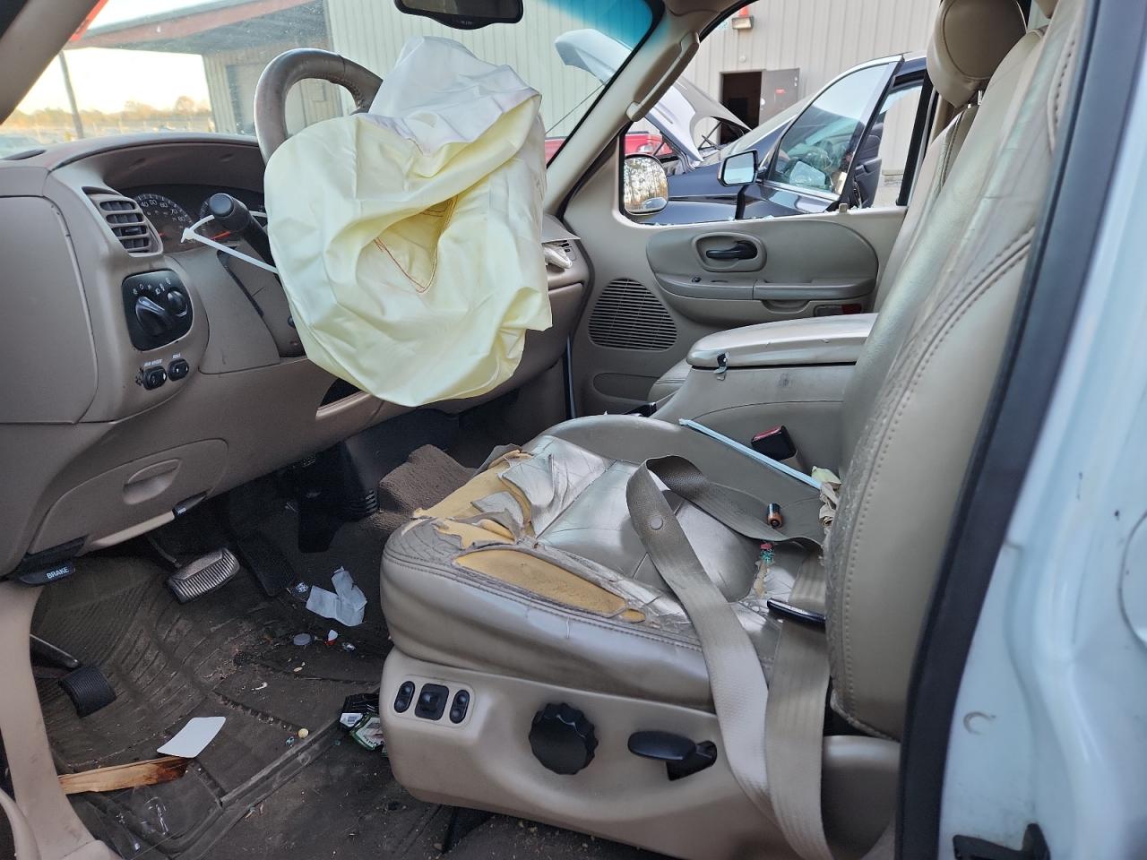 2002 Ford F150 Supercrew VIN: 1FTRW08L62KE36671 Lot: 92807565