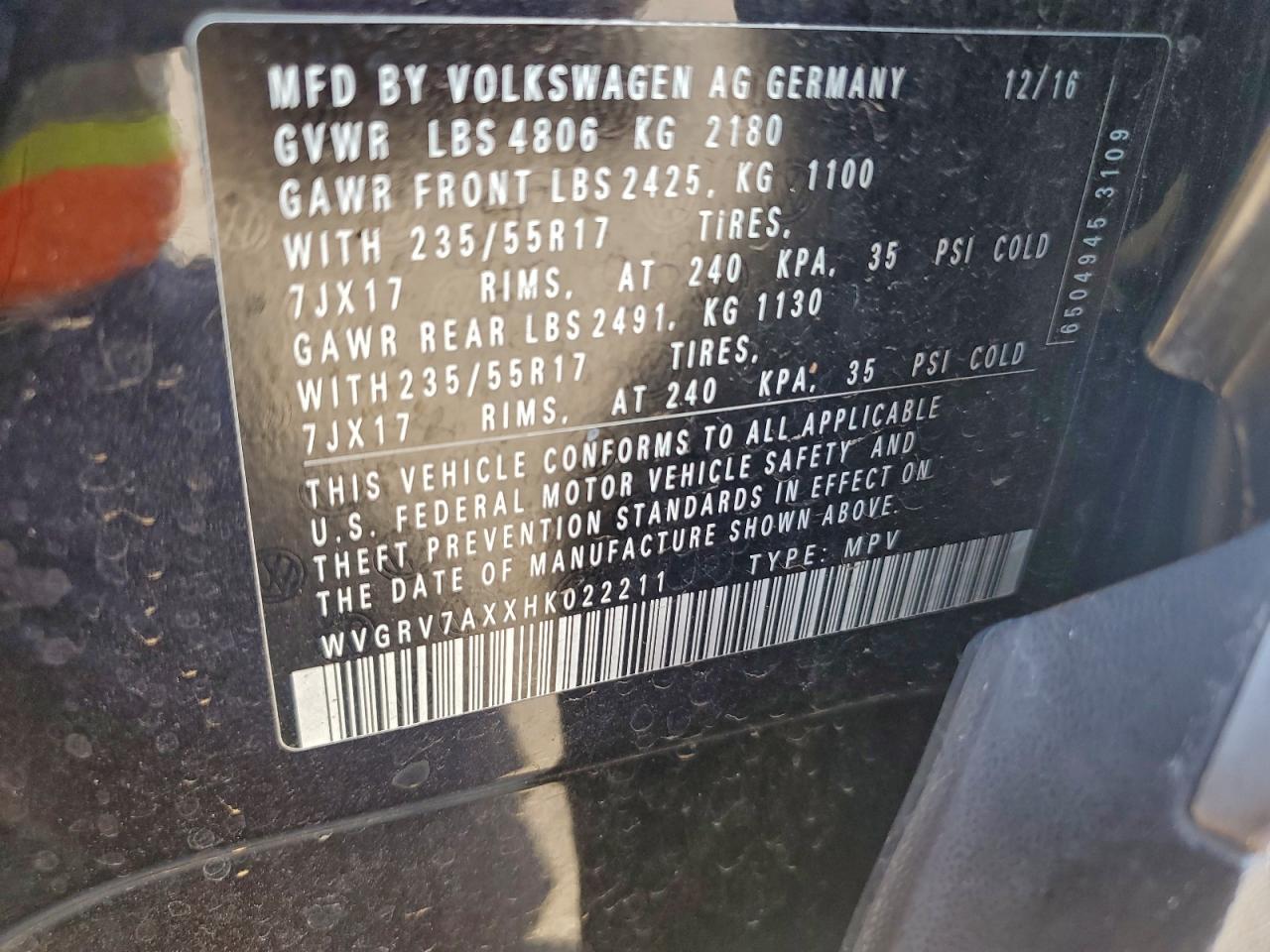 2017 Volkswagen Tiguan Wolfsburg VIN: WVGRV7AXXHK022211 Lot: 93934015