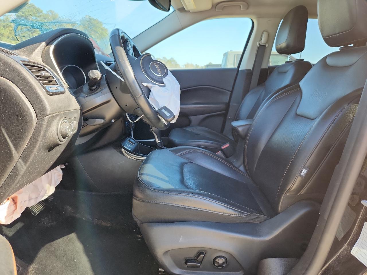 2019 Jeep Compass Limited VIN: 3C4NJCCB0KT676133 Lot: 93532925