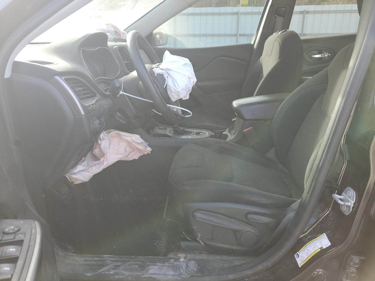 2019 Jeep Cherokee Latitude VIN: 1C4PJLCB7KD466112 Lot: 92001515