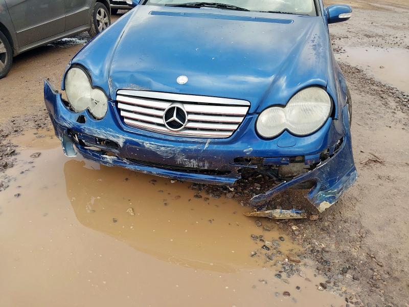 2003 MERCEDES-BENZ C CLASS C200K SE 3DR AUTO