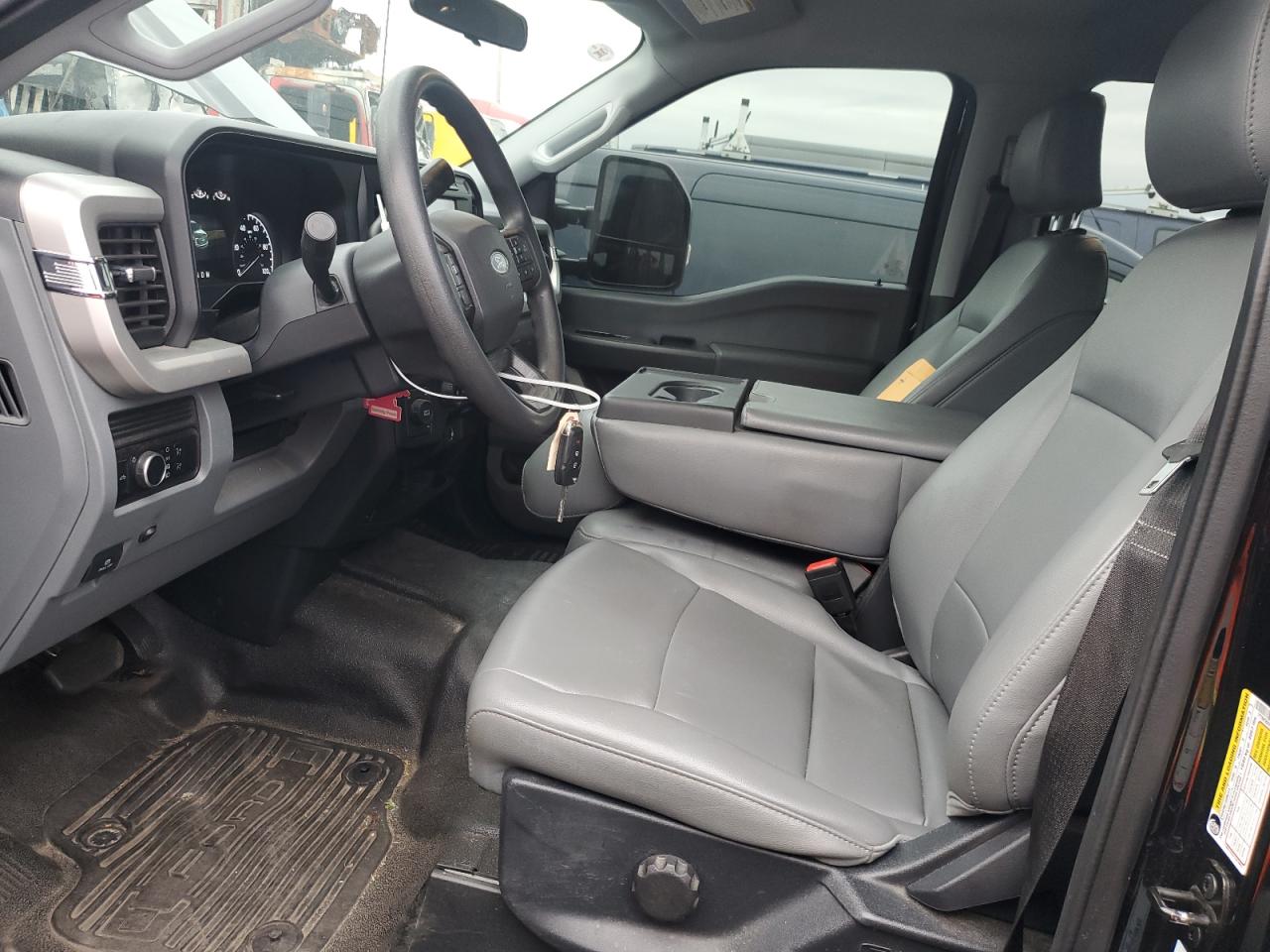 2023 Ford F350 Super Duty VIN: 1FT8W3BAXPEC85621 Lot: 92799125