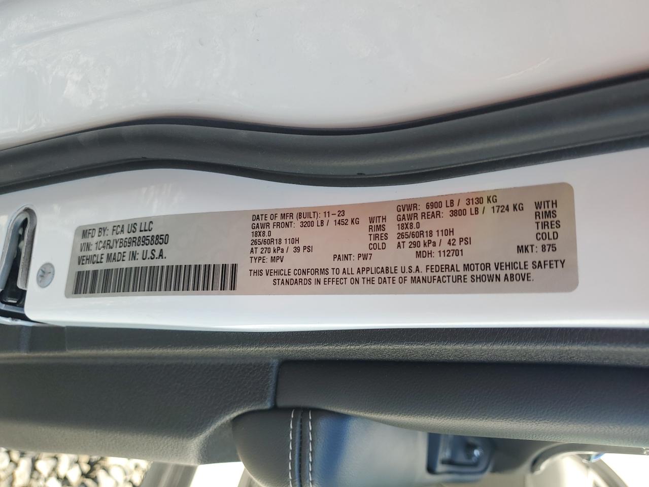 2024 Jeep Grand Cherokee Limited 4Xe VIN: 1C4RJYB69R8958850 Lot: 93326275