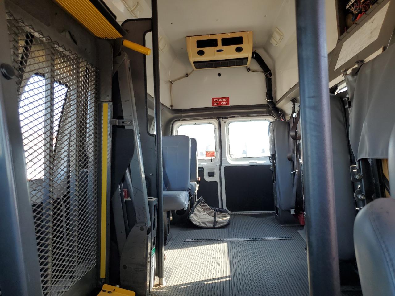 2008 Ford Econoline - Bus VIN: 1FTSS34L58DA13064 Lot: 92270055