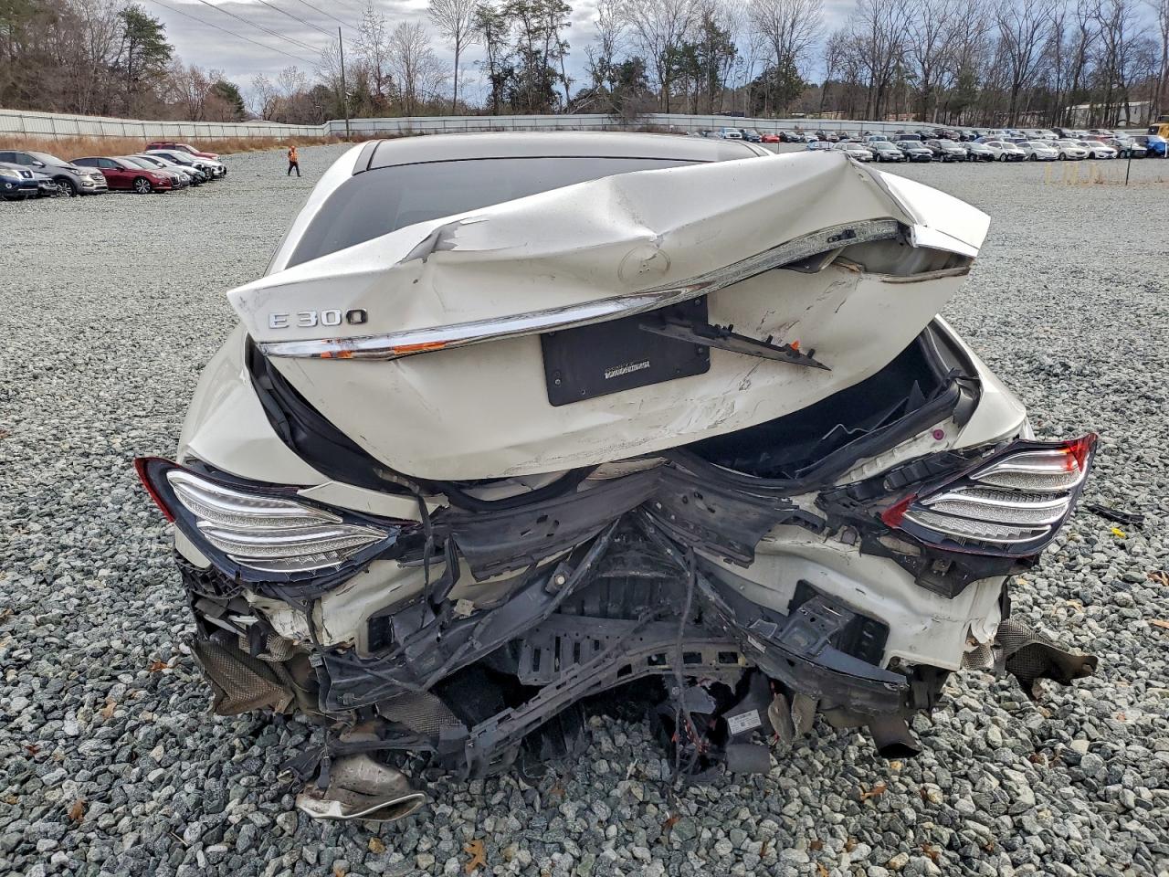 2017 Mercedes-Benz E 300 VIN: WDDZF4JB3HA100909 Lot: 94030515