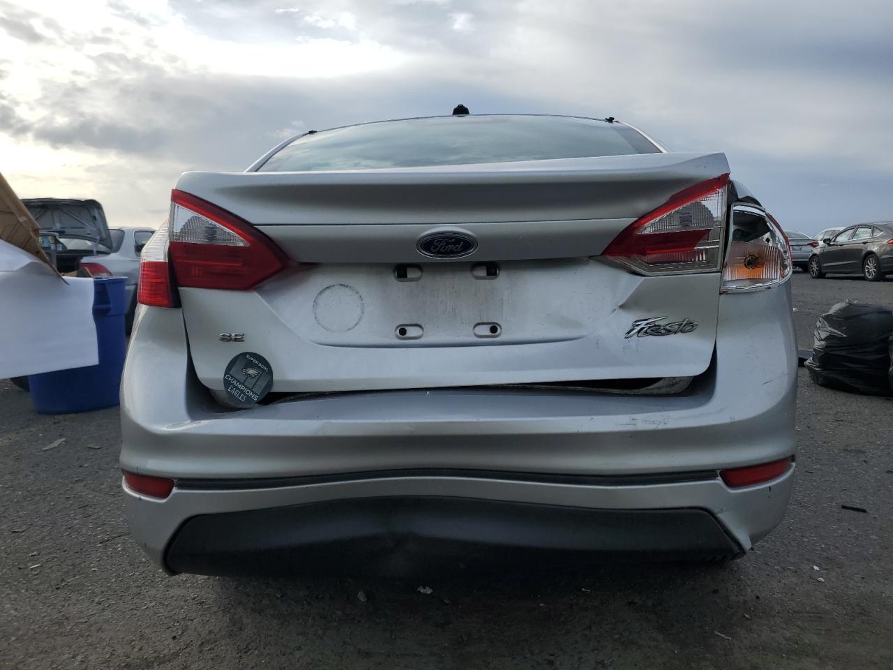 2015 Ford Fiesta Se VIN: 3FADP4BJ2FM204935 Lot: 92610905