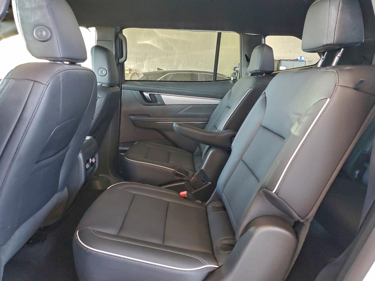 2025 Buick Enclave Preferred VIN: 5GAERARS7SJ294971 Lot: 92128535