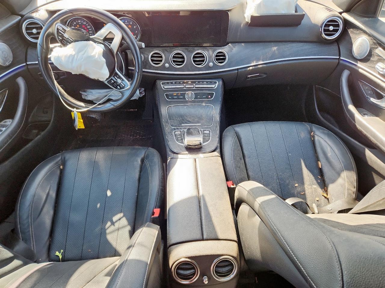 2019 Mercedes-Benz E 300 VIN: WDDZF4JB2KA581808 Lot: 92066045