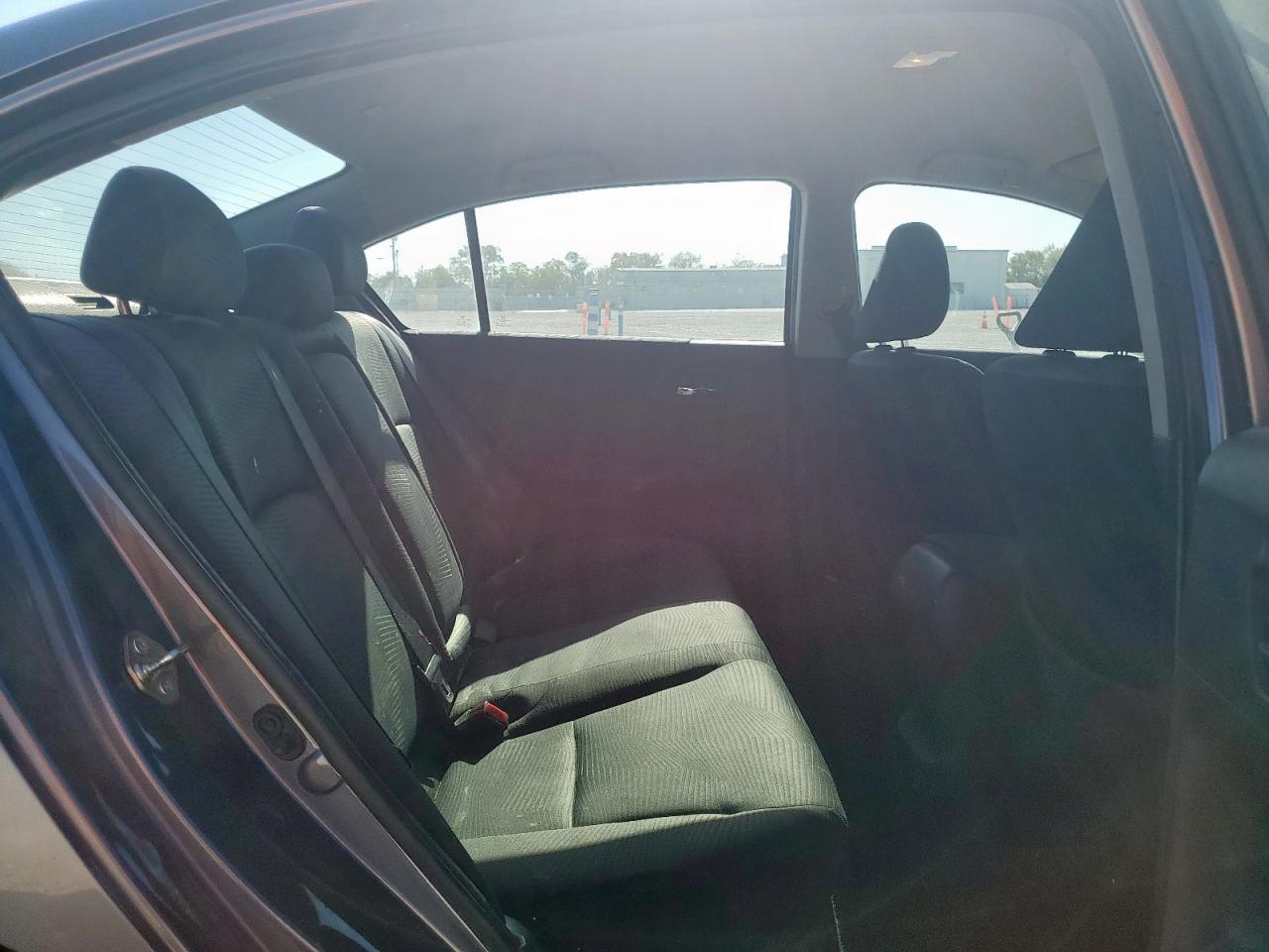 2017 Honda Accord Lx VIN: 1HGCR2F31HA004579 Lot: 92281735