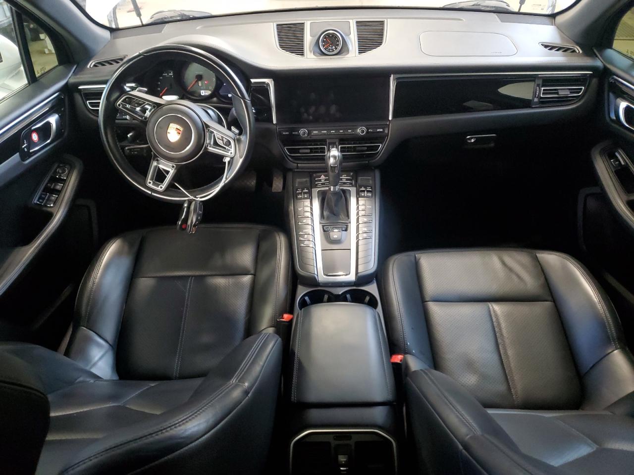 2021 Porsche Macan S VIN: WP1AB2A53MLB35853 Lot: 90616895