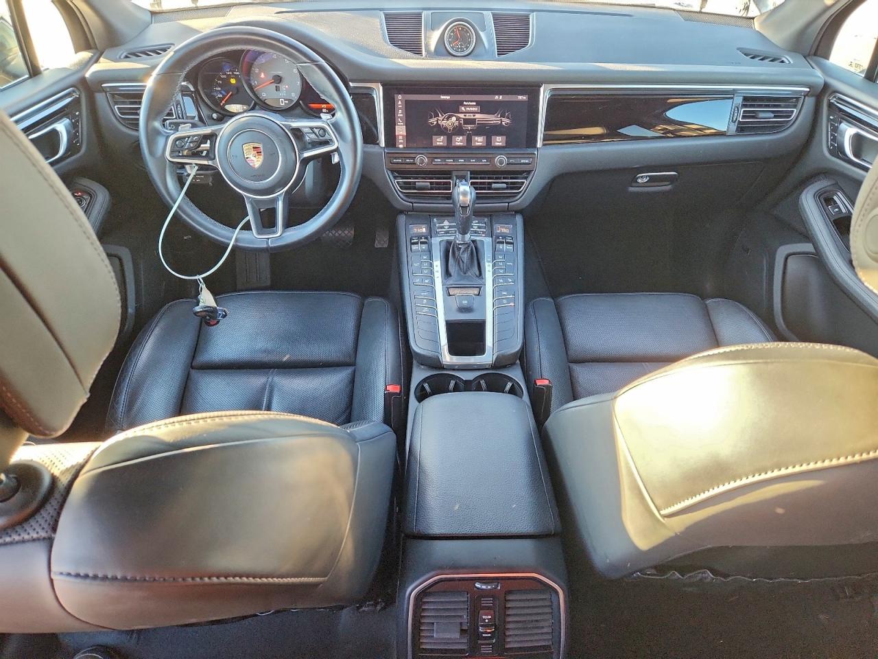 2019 Porsche Macan S VIN: WP1AB2A58KLB31360 Lot: 92986045