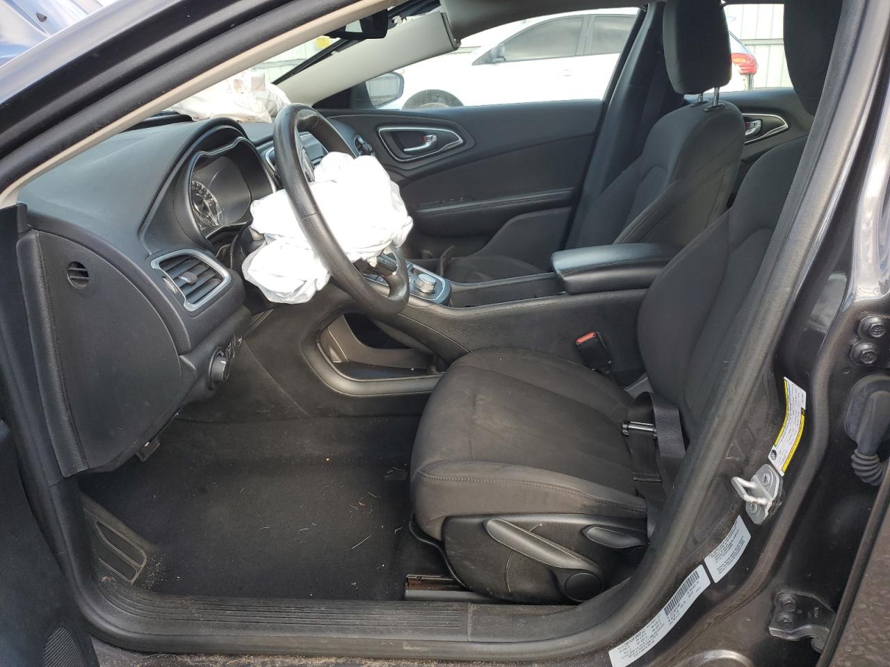 2015 Chrysler 200 Limited VIN: 1C3CCCAB8FN570897 Lot: 92725445