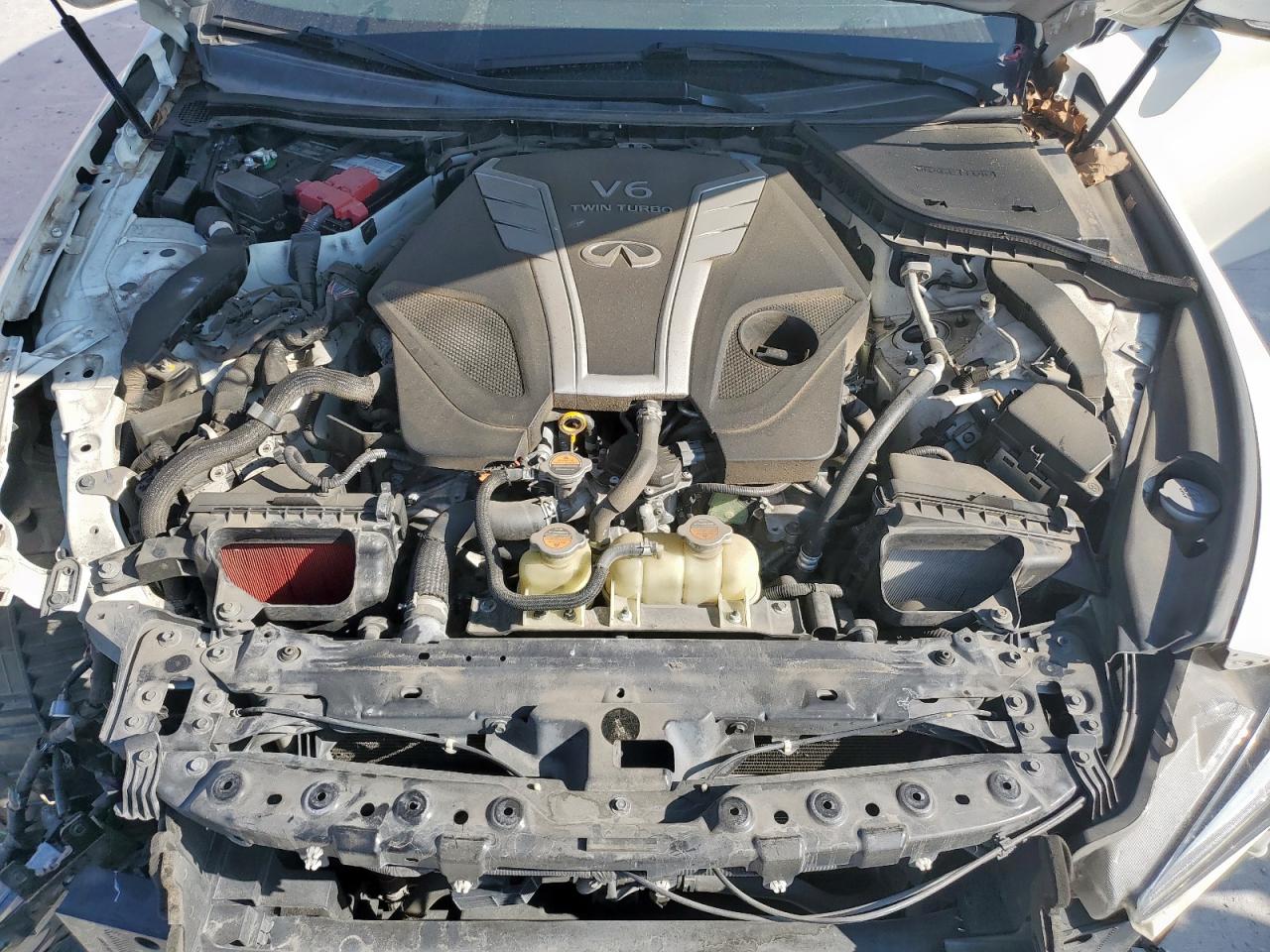 2018 Infiniti Q50 Luxe VIN: JN1EV7AP0JM359440 Lot: 92211525