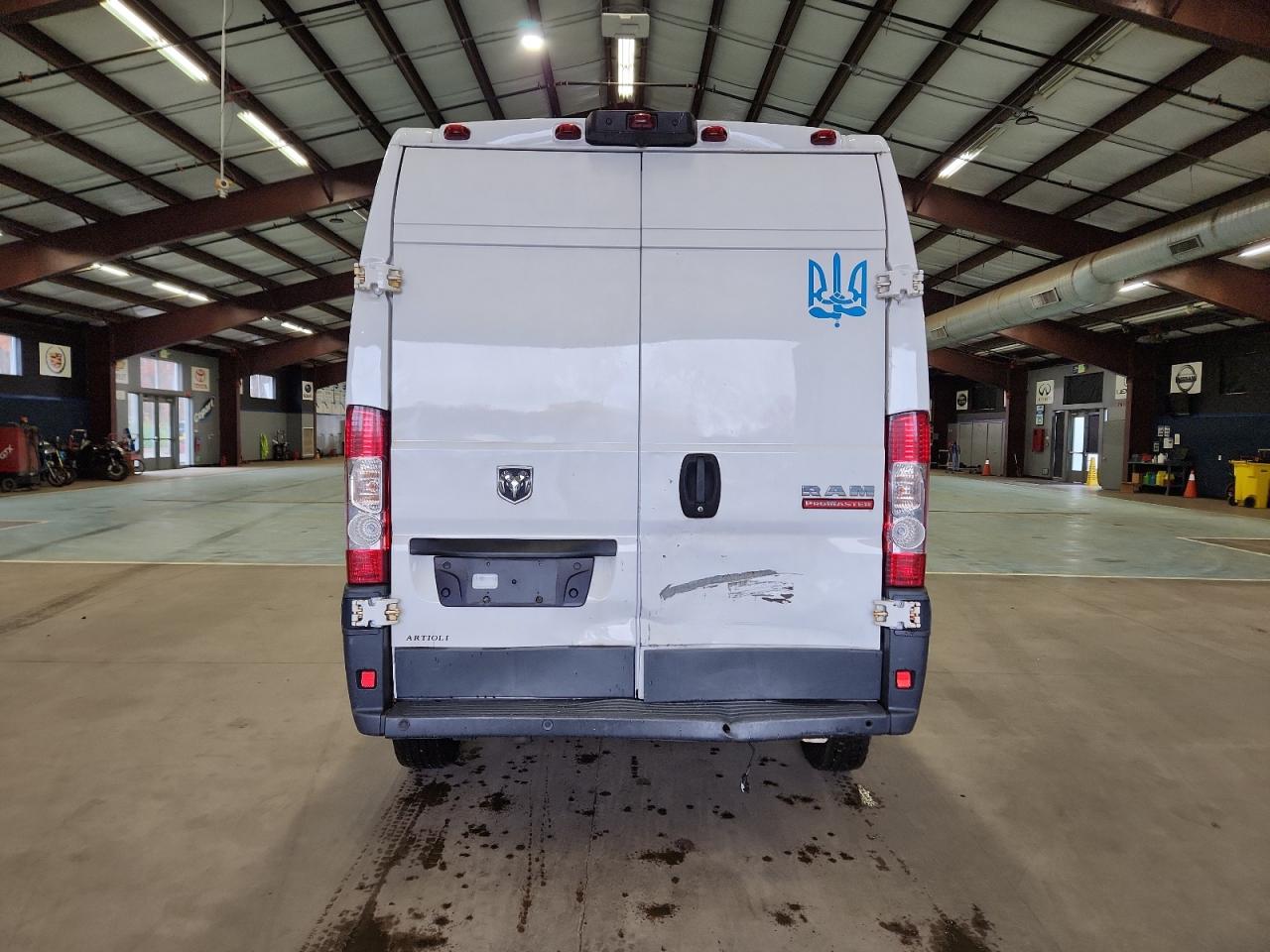 2018 Ram Promaster 2500 2500 High VIN: 3C6TRVDG2JE125685 Lot: 92332815