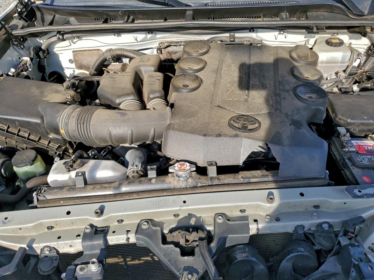 2019 Toyota 4Runner Sr5/Sr5 Premium VIN: JTEBU5JR6K5690667 Lot: 94457605