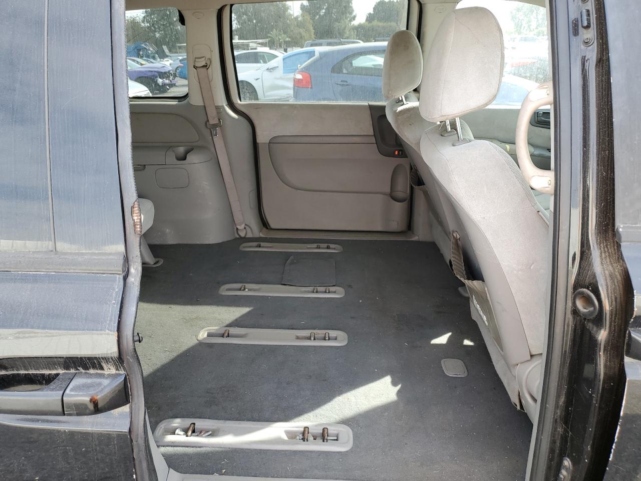 2008 Kia Sedona Ex VIN: KNDMB233686241664 Lot: 92501395