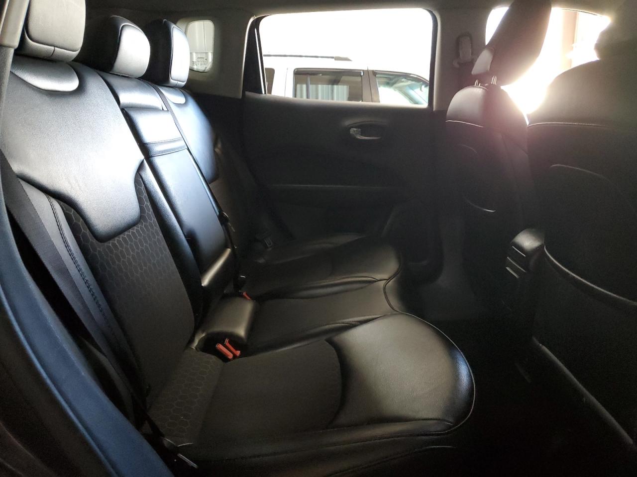 2020 Jeep Compass Latitude VIN: 3C4NJDBB9LT120136 Lot: 92481485