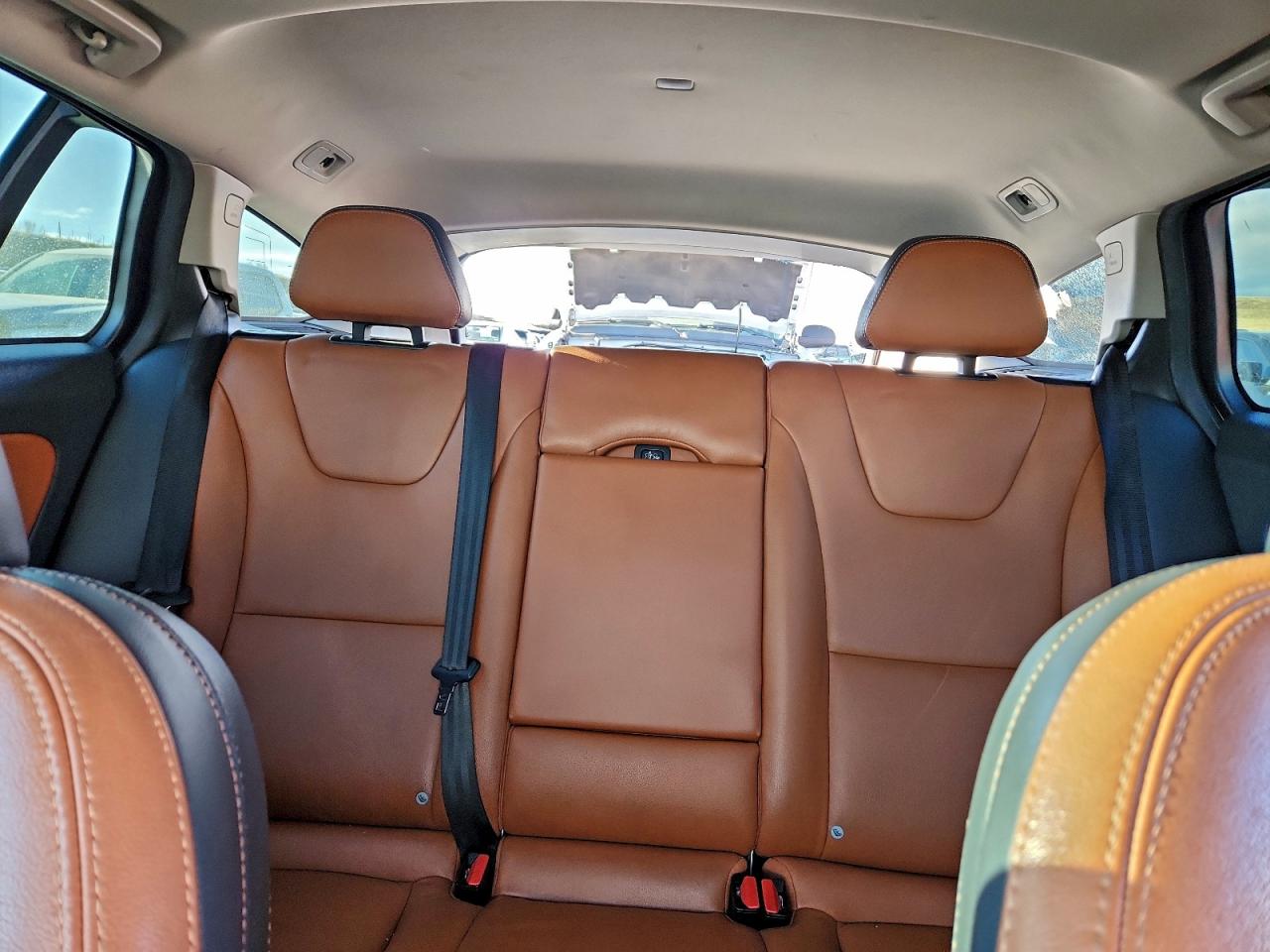 2015 Volvo V60 Cross Country Premier VIN: YV4612HK5F1000942 Lot: 94525445