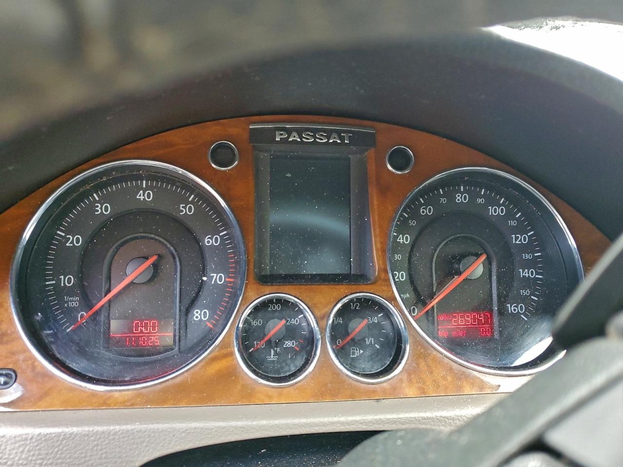 2008 Volkswagen Passat Lux VIN: WVWEK73CX8E145432 Lot: 94223585