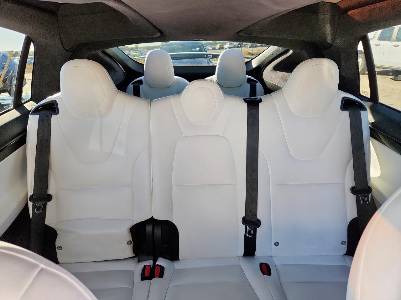 2020 Tesla Model X VIN: 5YJXCAE22LF245782 Lot: 92027105