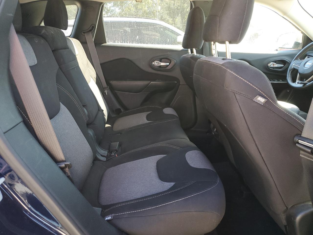 2016 Jeep Cherokee Sport VIN: 1C4PJLAB8GW200693 Lot: 92568545