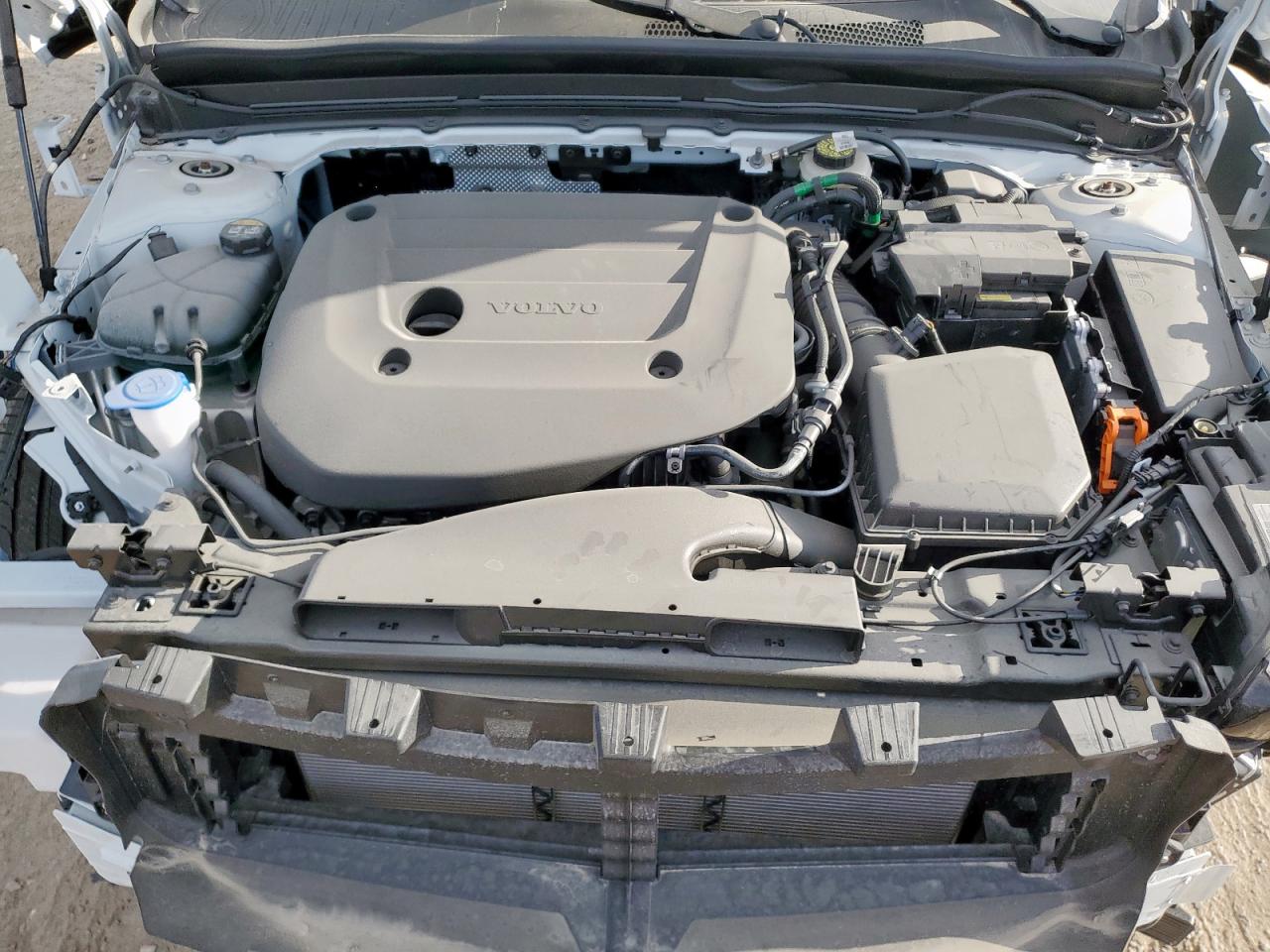 2025 Volvo Xc40 Plus VIN: YV4L12UCXS2598323 Lot: 92297285