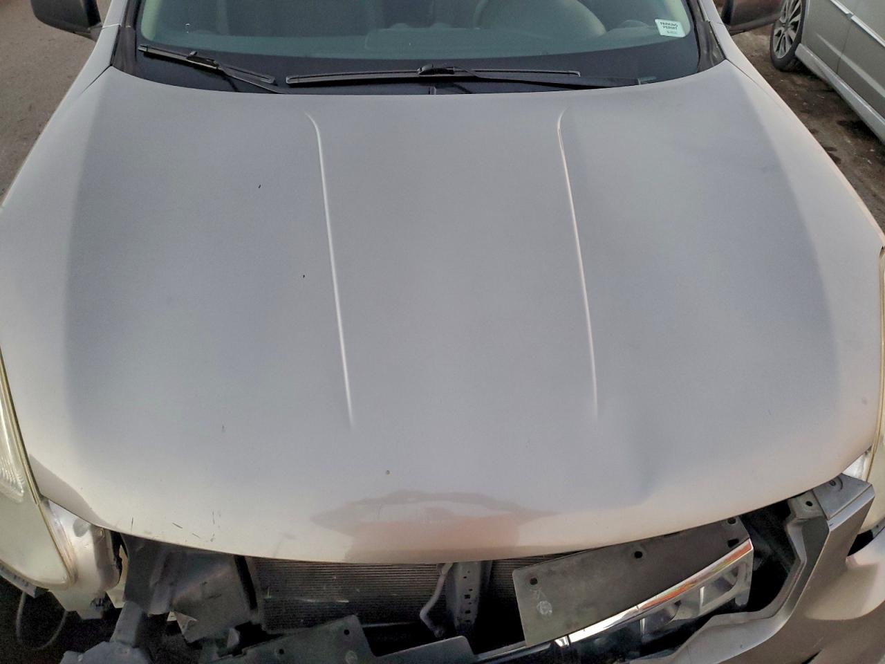 2011 Nissan Rogue S VIN: 565830 Lot: 94002045