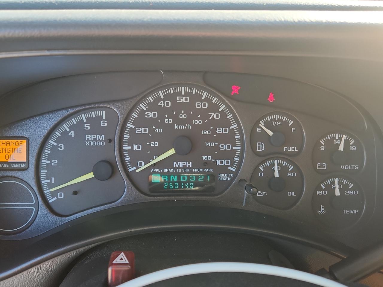 2001 Chevrolet Tahoe C1500 VIN: 1GNEC13T51R215919 Lot: 91739185