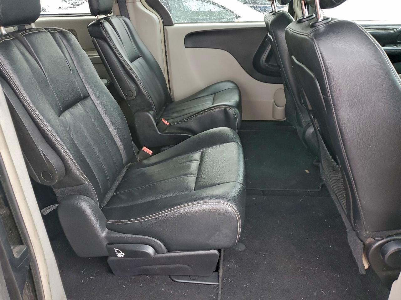 2016 Chrysler Town & Country Touring VIN: 2C4RC1BG5GR281453 Lot: 93881195