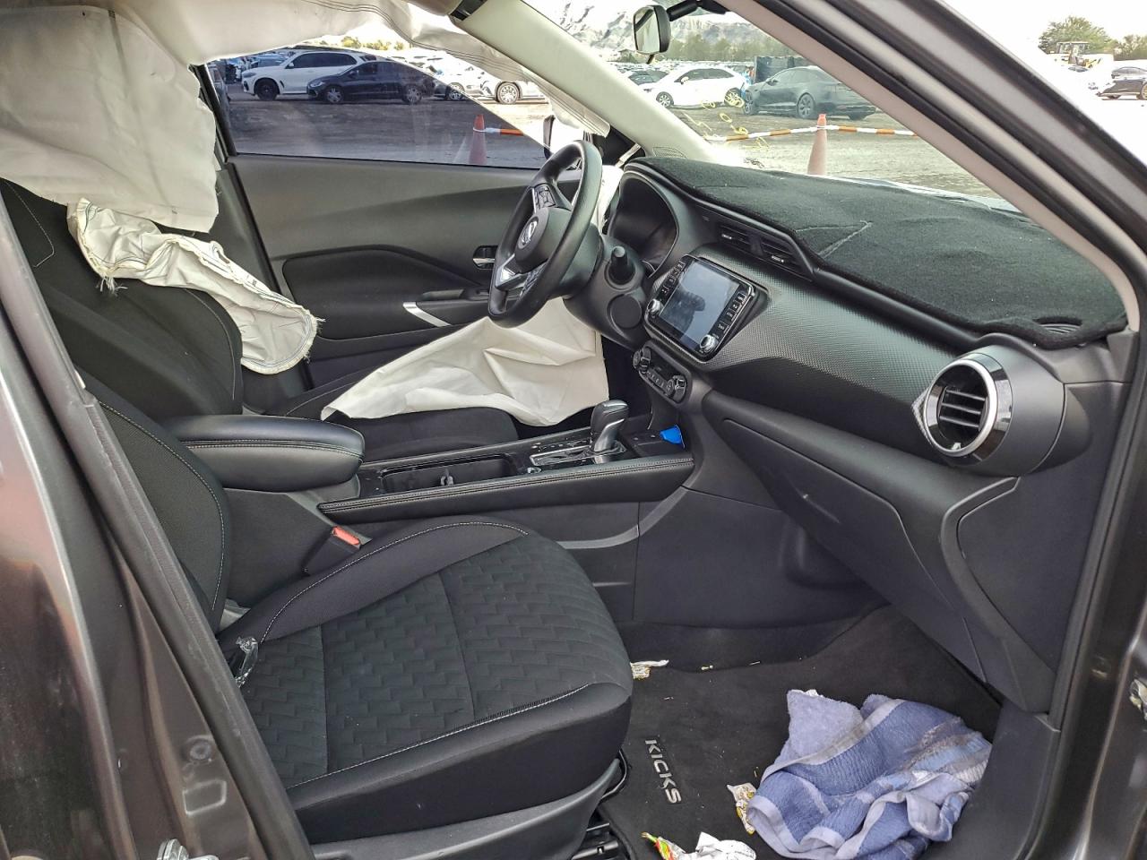 2021 Nissan Kicks Sv VIN: 519722 Lot: 94408575