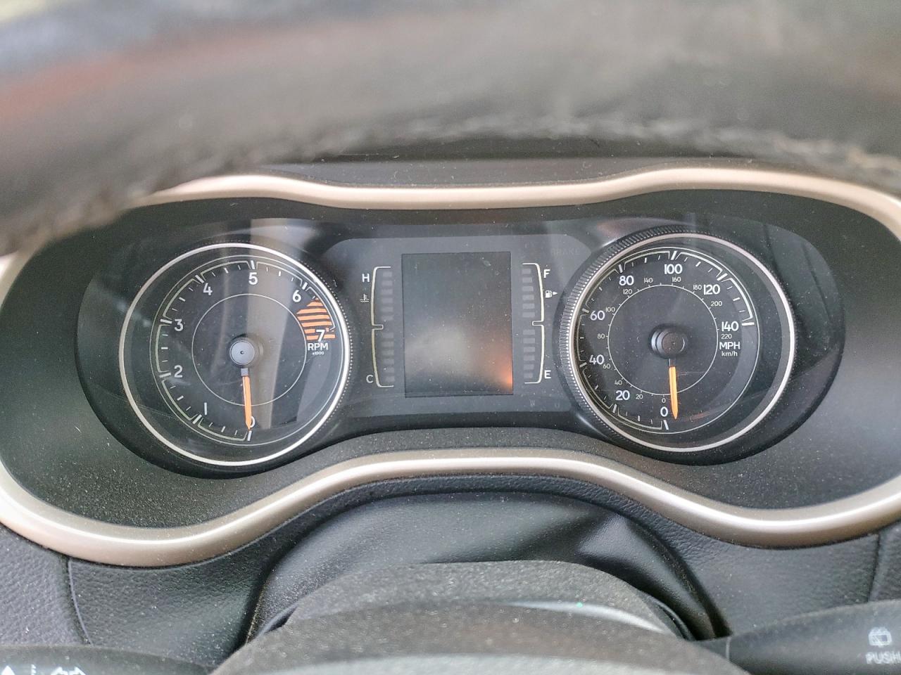 2016 Jeep Cherokee Latitude VIN: 1C4PJLCB8GW319955 Lot: 93243035