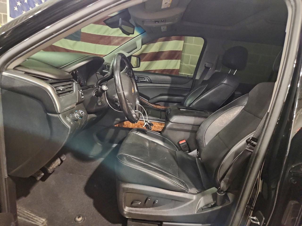 2019 Chevrolet Suburban K1500 Premier VIN: 1GNSKJKC5KR288331 Lot: 93683125