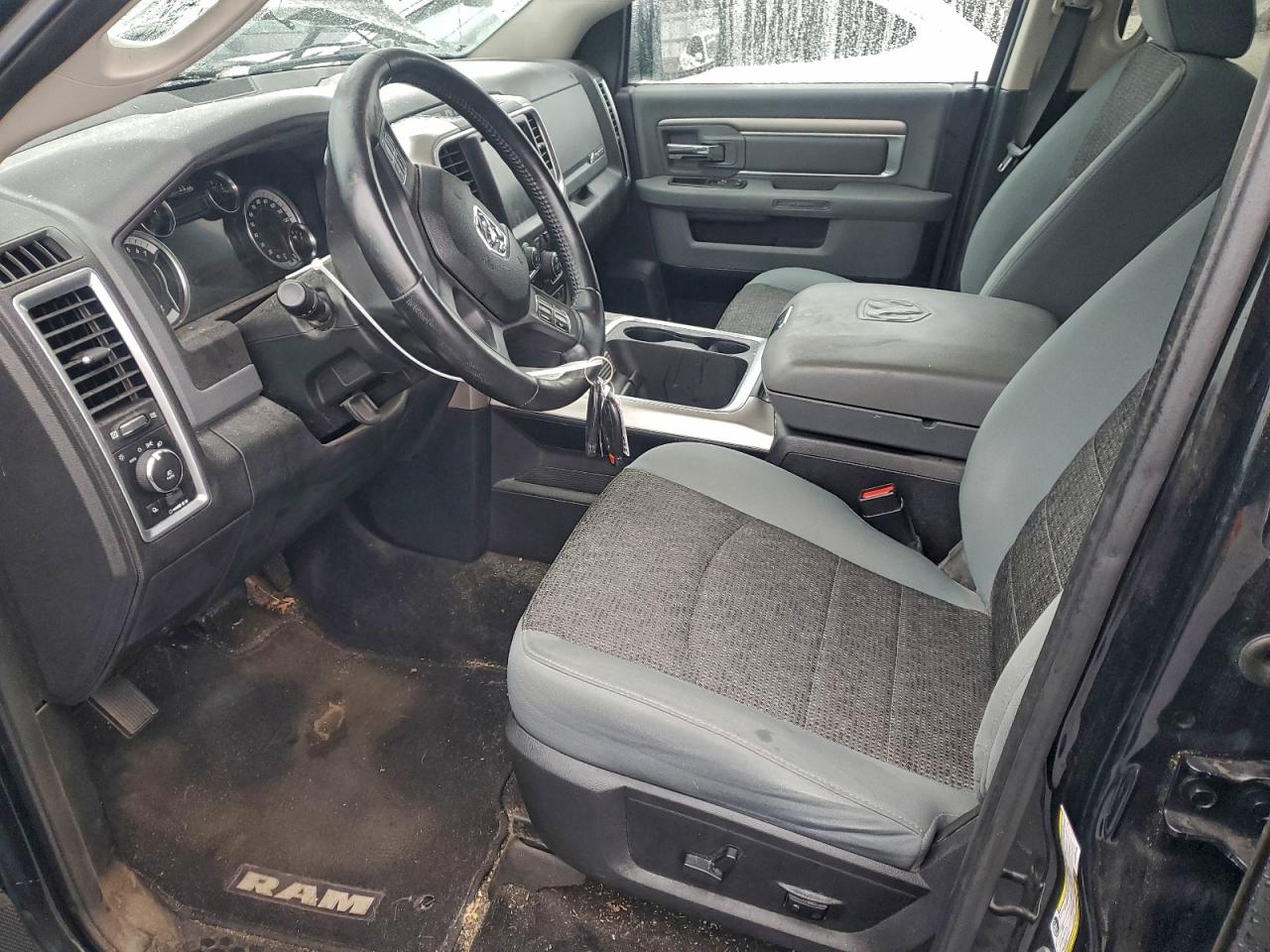 2017 Ram 1500 Slt VIN: 3C6RR7LT5HG525114 Lot: 92311065