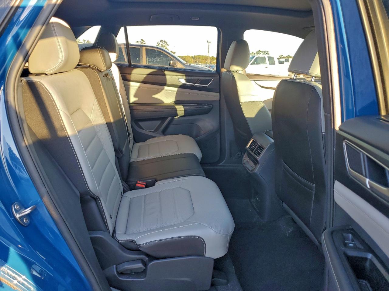 2025 Volkswagen Atlas Cross Sport Sel R-Line VIN: 1V2AE2CA0SC208398 Lot: 94147355