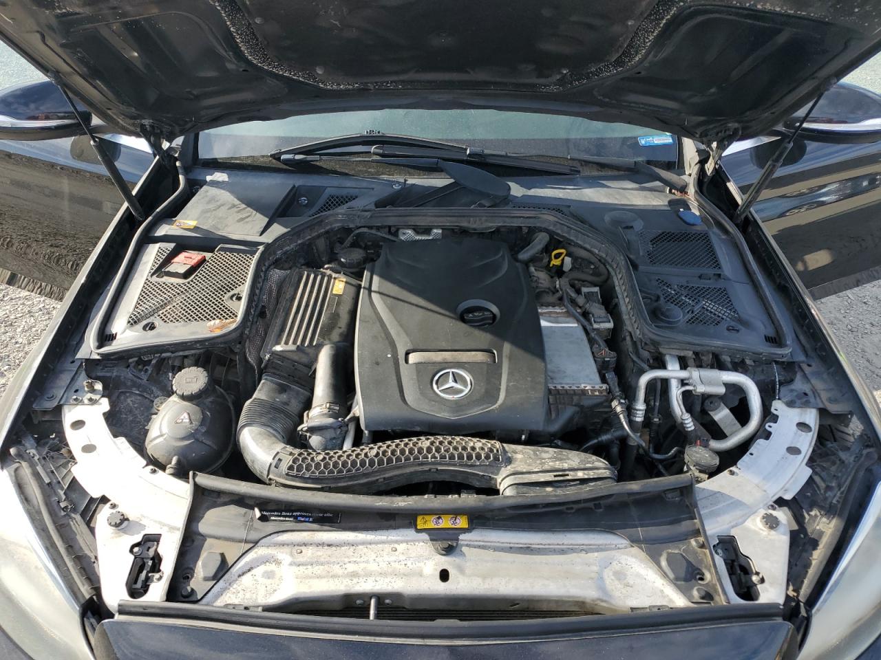 2015 Mercedes-Benz C 300 VIN: 55SWF4JB7FU088330 Lot: 92912335